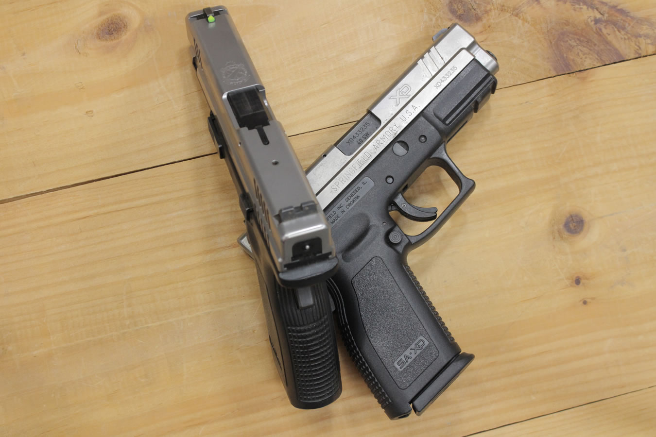 Springfield XD-40 40 S&amp;W Bi-Tone Police Trade-ins (Fair Condition)